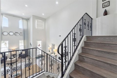 Casa en venta en Orlando, Florida, 5 dormitorios, 272.2 m2 № 2209637 - foto 24