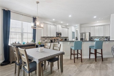 Casa en venta en Orlando, Florida, 5 dormitorios, 272.2 m2 № 2209637 - foto 21