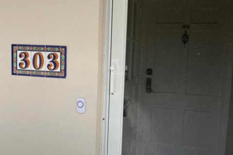Condominio en alquiler en Boca Raton, Florida, 2 dormitorios, 89.19 m2 № 1043066 - foto 1