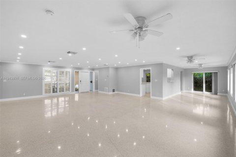 Casa en venta en Fort Lauderdale, Florida, 4 dormitorios, 237.64 m2 № 2000598 - foto 7