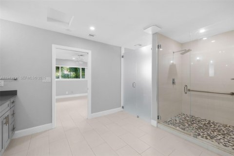 Casa en venta en Fort Lauderdale, Florida, 4 dormitorios, 237.64 m2 № 2000598 - foto 30