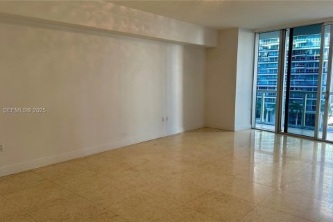 Снять в аренду кондоминиум в Майами, Флорида 50.72м2, № 1982494 - фото 4