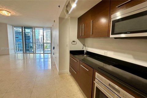 Снять в аренду кондоминиум в Майами, Флорида 50.72м2, № 1982494 - фото 2