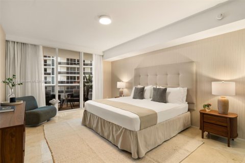 Condo in Hallandale Beach, Florida, 2 bedrooms  № 1923388 - photo 7