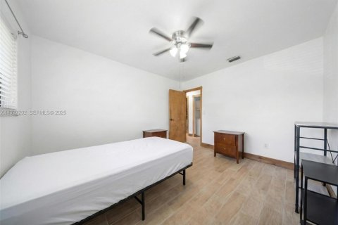 Casa en venta en Miami, Florida, 3 dormitorios, 143.63 m2 № 1988238 - foto 23