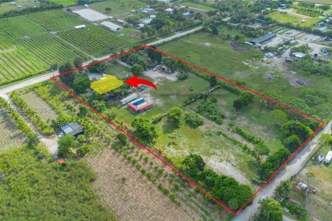 Casa en venta en Miami, Florida, 3 dormitorios, 143.63 m2 № 1988238 - foto 2