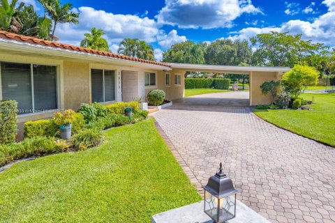 Villa ou maison à vendre à Hollywood, Floride: 4 chambres, 237.46 m2 № 1950096 - photo 5