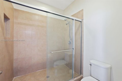 Купить виллу или дом в Хомстед, Флорида 4 спальни, 280.75м2, № 1957603 - фото 9