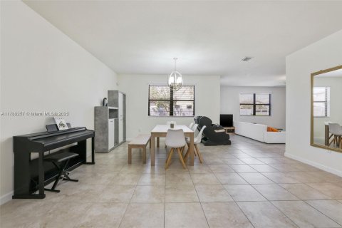 Купить виллу или дом в Хомстед, Флорида 4 спальни, 280.75м2, № 1957603 - фото 3