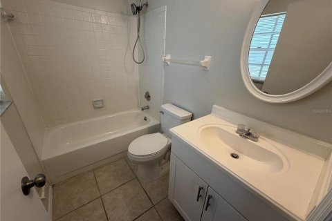 House in Ocala, Florida 3 bedrooms, 104.79 sq.m. № 2197512 - photo 11