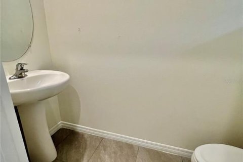 Townhouse in Wesley Chapel, Florida 3 bedrooms, 163.32 sq.m. № 2217072 - photo 15
