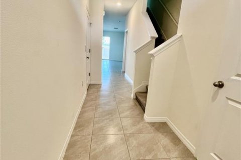 Townhouse in Wesley Chapel, Florida 3 bedrooms, 163.32 sq.m. № 2217072 - photo 14