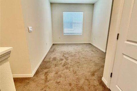 Townhouse in Wesley Chapel, Florida 3 bedrooms, 163.32 sq.m. № 2217072 - photo 10