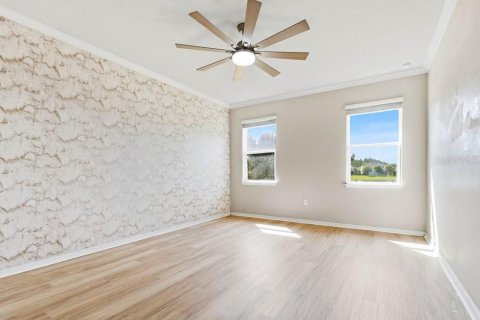 House in DeLand, Florida 4 bedrooms, 222.5 sq.m. № 2203214 - photo 13
