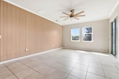 House in DeLand, Florida 4 bedrooms, 222.5 sq.m. № 2203214 - photo 4
