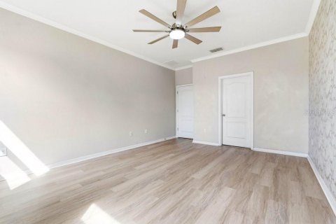 House in DeLand, Florida 4 bedrooms, 222.5 sq.m. № 2203214 - photo 15