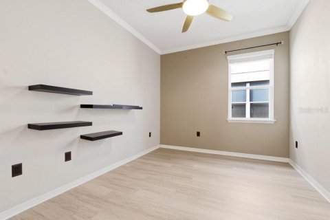 House in DeLand, Florida 4 bedrooms, 222.5 sq.m. № 2203214 - photo 22