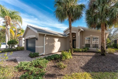 House in North Fort Myers, Florida 3 bedrooms, 186.36 sq.m. № 1510557 - photo 2