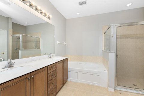 House in North Fort Myers, Florida 3 bedrooms, 186.36 sq.m. № 1510557 - photo 11