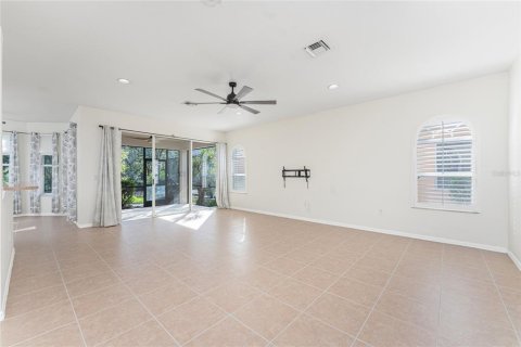 House in North Fort Myers, Florida 3 bedrooms, 186.36 sq.m. № 1510557 - photo 5