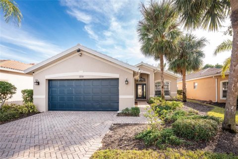 House in North Fort Myers, Florida 3 bedrooms, 186.36 sq.m. № 1510557 - photo 1