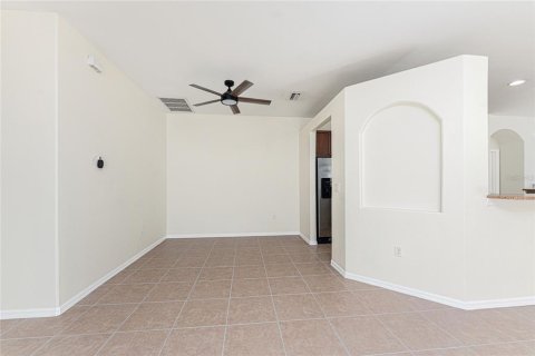 House in North Fort Myers, Florida 3 bedrooms, 186.36 sq.m. № 1510557 - photo 14