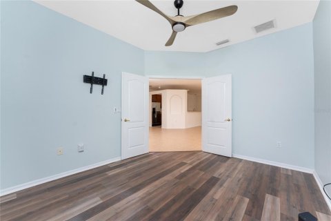 House in North Fort Myers, Florida 3 bedrooms, 186.36 sq.m. № 1510557 - photo 8