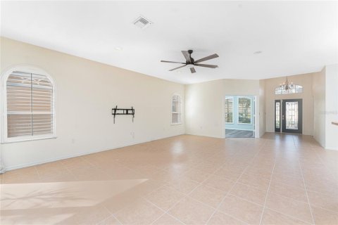 House in North Fort Myers, Florida 3 bedrooms, 186.36 sq.m. № 1510557 - photo 16