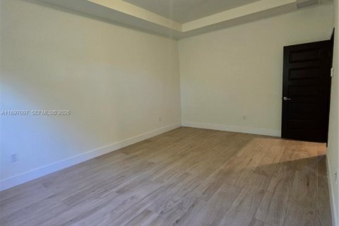 Townhouse in Miami Lakes, Florida 3 bedrooms, 161.93 sq.m. № 1948441 - photo 28