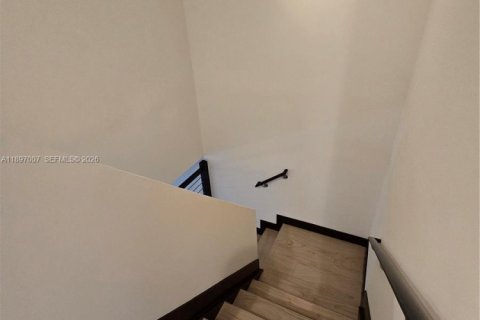 Townhouse in Miami Lakes, Florida 3 bedrooms, 161.93 sq.m. № 1948441 - photo 24