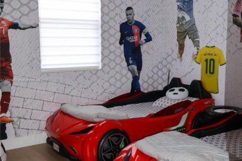 Townhouse in Miami Lakes, Florida 3 bedrooms, 161.93 sq.m. № 1948441 - photo 4