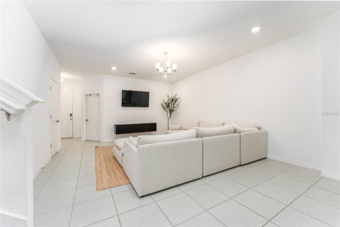 Adosado en venta en Fish Hawk, Florida, 3 dormitorios, 149.02 m2 № 2115767 - foto 9