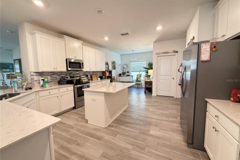 Villa ou maison à louer à Ocala, Floride: 4 chambres, 212.93 m2 № 2125613 - photo 7