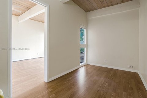 Купить таунхаус в Плантация, Флорида 2 спальни, 144м2, № 1928971 - фото 11