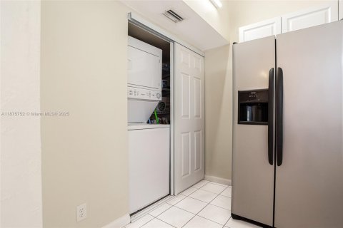 Купить таунхаус в Плантация, Флорида 2 спальни, 144м2, № 1928971 - фото 10