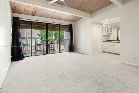 Купить таунхаус в Плантация, Флорида 2 спальни, 144м2, № 1928971 - фото 14