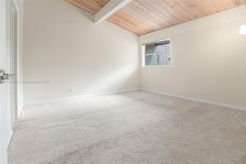 Купить таунхаус в Плантация, Флорида 2 спальни, 144м2, № 1928971 - фото 27