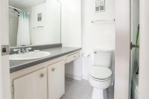 Купить таунхаус в Плантация, Флорида 2 спальни, 144м2, № 1928971 - фото 25