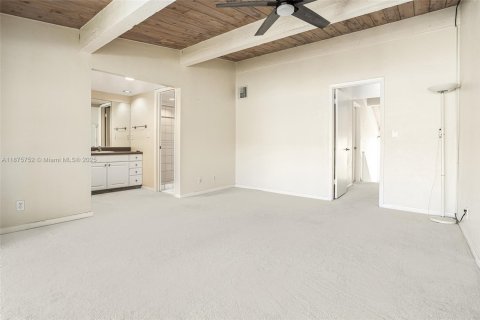 Купить таунхаус в Плантация, Флорида 2 спальни, 144м2, № 1928971 - фото 15