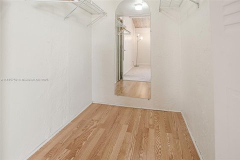 Купить таунхаус в Плантация, Флорида 2 спальни, 144м2, № 1928971 - фото 24