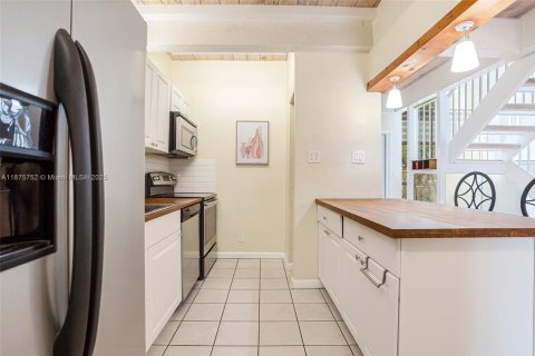 Купить таунхаус в Плантация, Флорида 2 спальни, 144м2, № 1928971 - фото 9