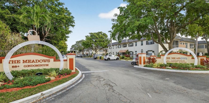 Condo à Margate, Floride, 2 chambres  № 2082726