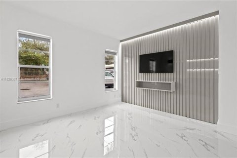 Condominio en venta en Fort Lauderdale, Florida, 1 dormitorio, 55.74 m2 № 1862266 - foto 11