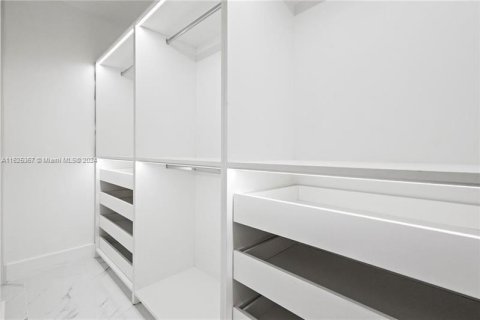 Condominio en venta en Fort Lauderdale, Florida, 1 dormitorio, 55.74 m2 № 1862266 - foto 17