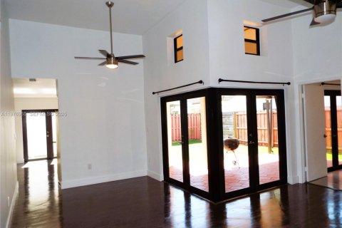 Villa ou maison à louer à Miami, Floride: 3 chambres, 127.46 m2 № 2041011 - photo 7