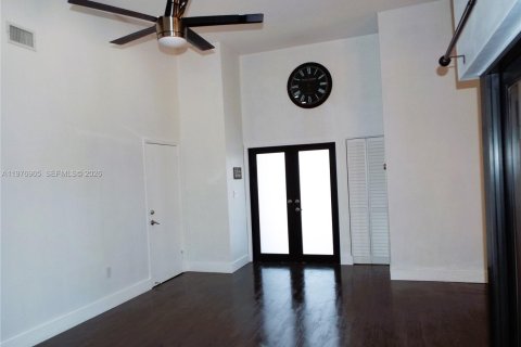 Villa ou maison à louer à Miami, Floride: 3 chambres, 127.46 m2 № 2041011 - photo 5