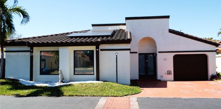 Villa ou maison à Miami, Floride 3 chambres, 127.46 m2 № 2041011