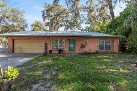 House in Zephyrhills, Florida 2 bedrooms, 136.57 sq.m. № 2229571 - photo 4