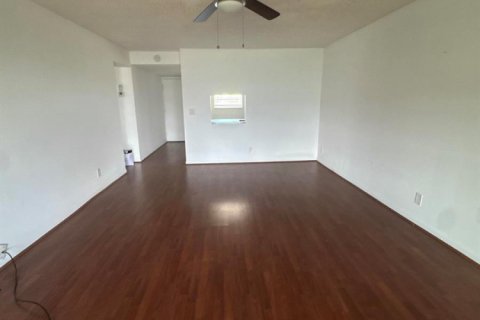 Copropriété à louer à Boynton Beach, Floride: 2 chambres, 89.19 m2 № 2261218 - photo 9