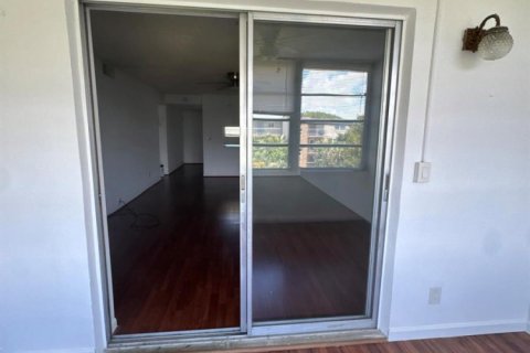 Copropriété à louer à Boynton Beach, Floride: 2 chambres, 89.19 m2 № 2261218 - photo 10